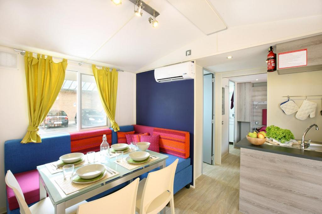 Hotel Casa Mobile Gustocamp A Caorle Exterior foto